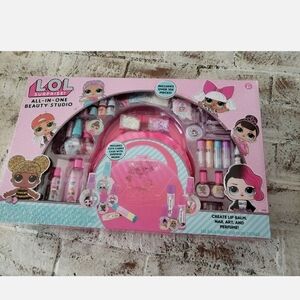𝅺lol SURPRISE All In One Beauty Studio